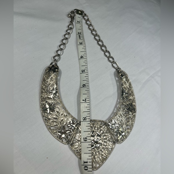 Jose Barrera Silvertone Vintage For Avon "Falling Leaves" Necklace - Picture 8 of 9